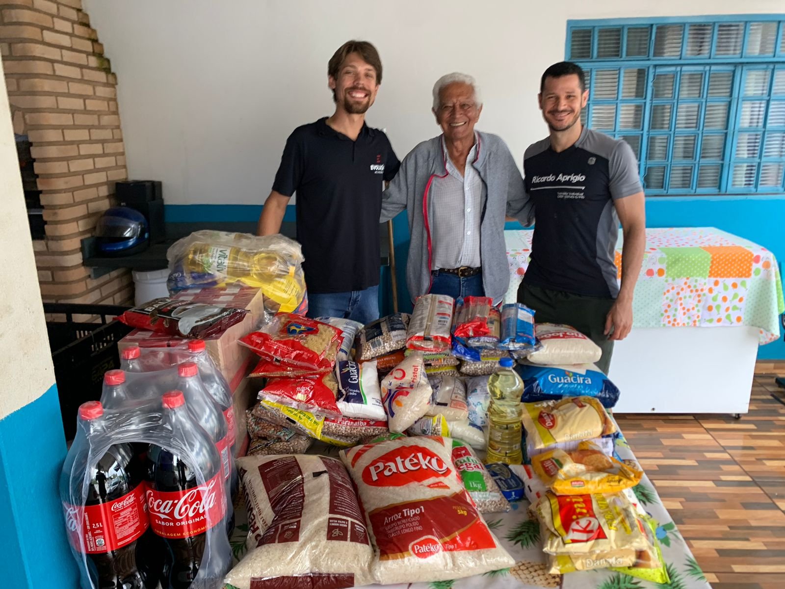 Entrega de alimentos ao Abrigo Sol Nascente - foto 1
